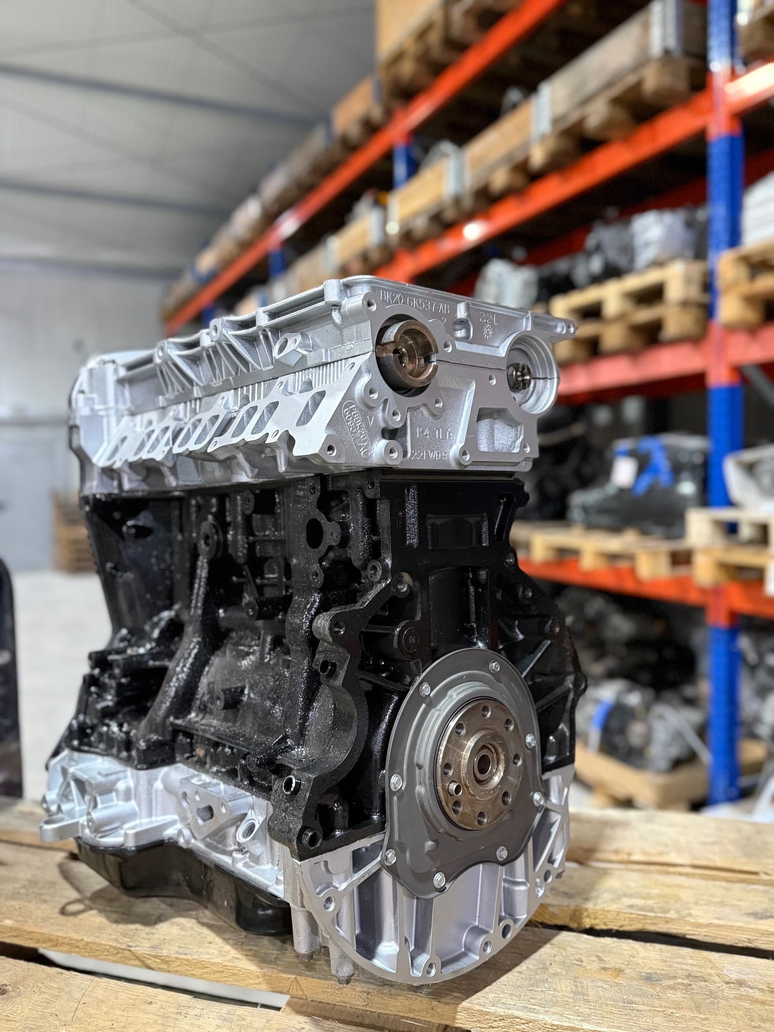 Motor ungepackt, bereit für die Palette